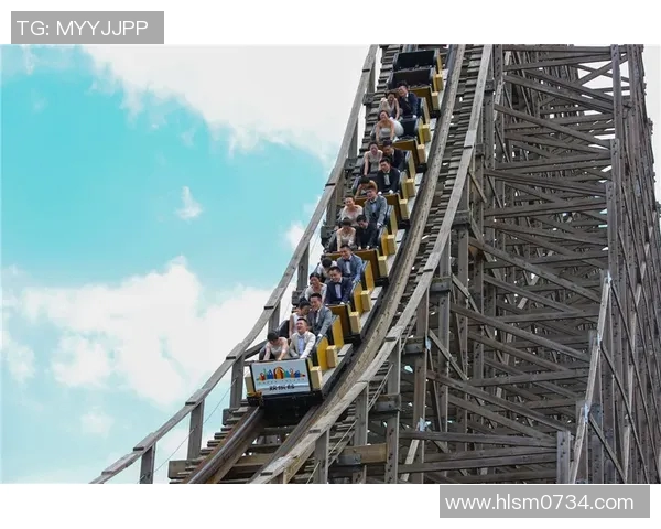 上海攀岩队技术探讨:提升攀岩技巧与团队协作的关键要素